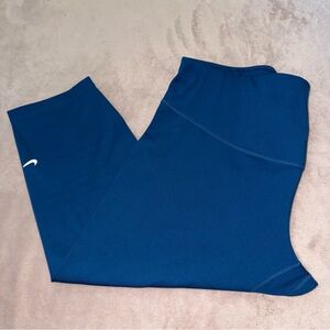 Nike Dri fit crop leggings size 2X